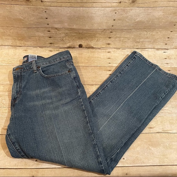 Host Pick! Levi’s 515 Jeans size 12S - Picture 3 of 10